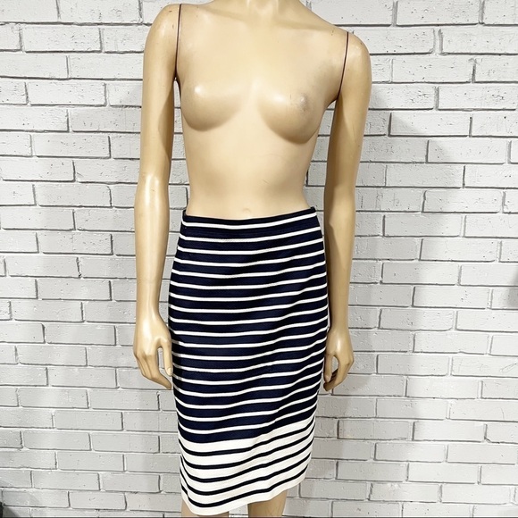J.Crew Women’s Navy and White Striped Pencil Skirt - Picture 1 of 9
